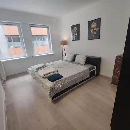 Apartment Stunning In *